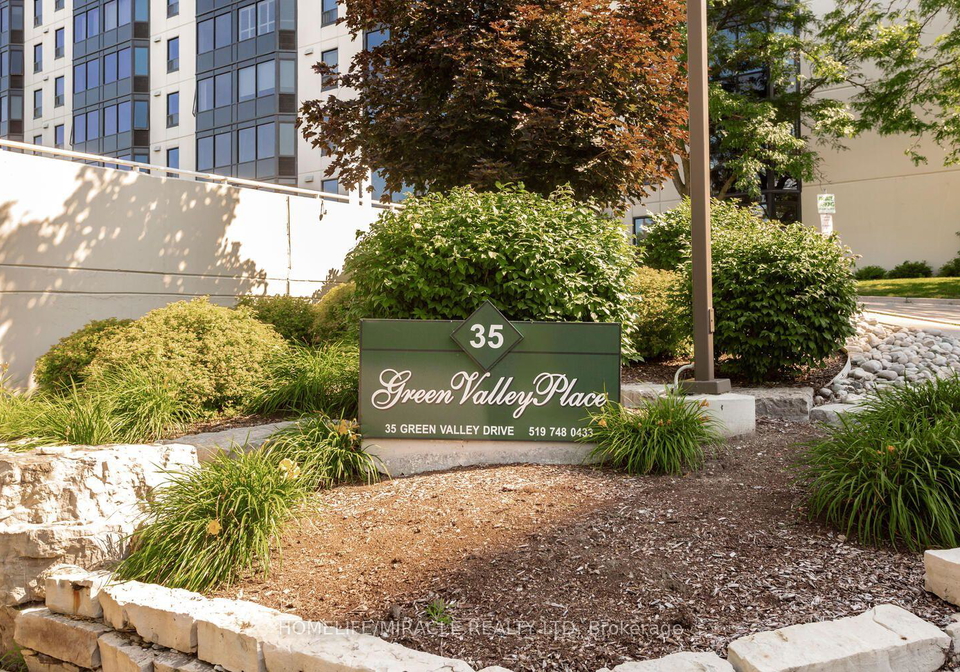 35-green-valley-drive-kitchener-ontario-x13551504