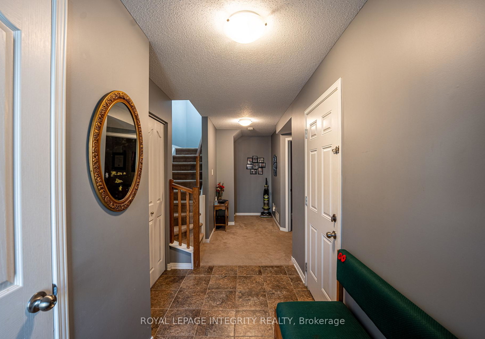 162-fordham-private-ottawa-ontario-x13551628