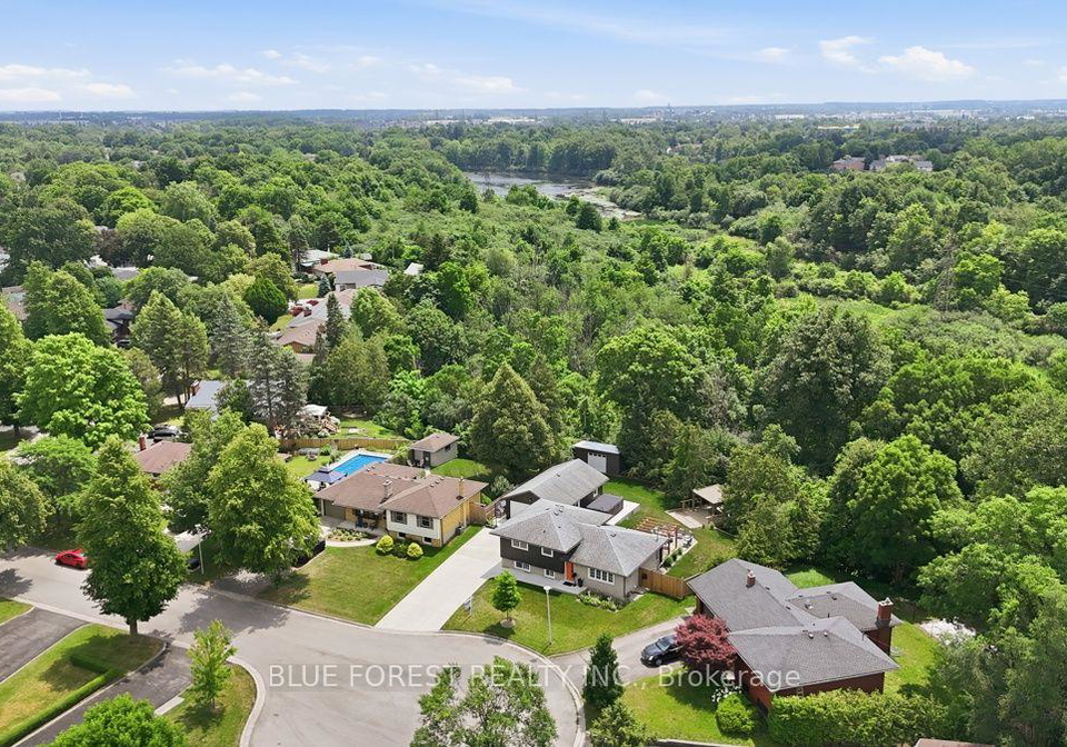 21-agincourt-place-london-south-ontario-x13552052