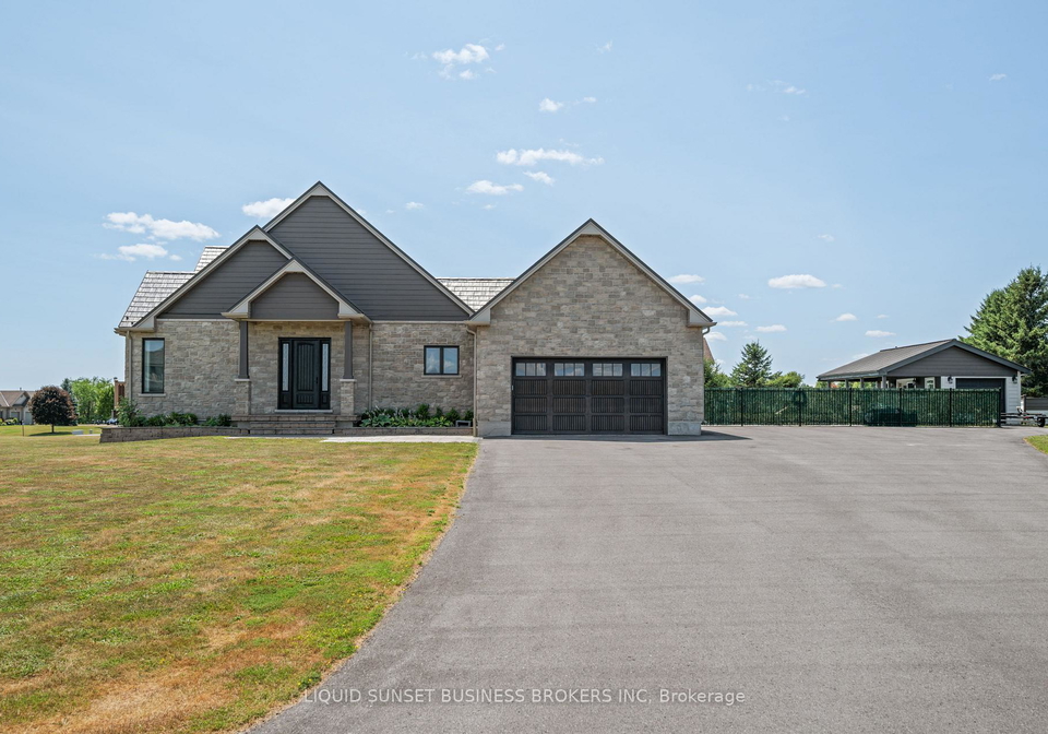 103-binnacle-view-drive-front-of-leeds-seeleys-bay-ontario-x13552238