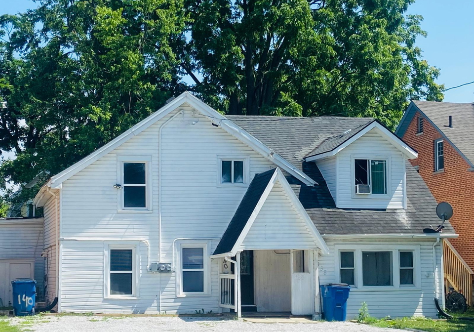 138-140-grand-avenue-e-chatham-kent-ontario-x13553318