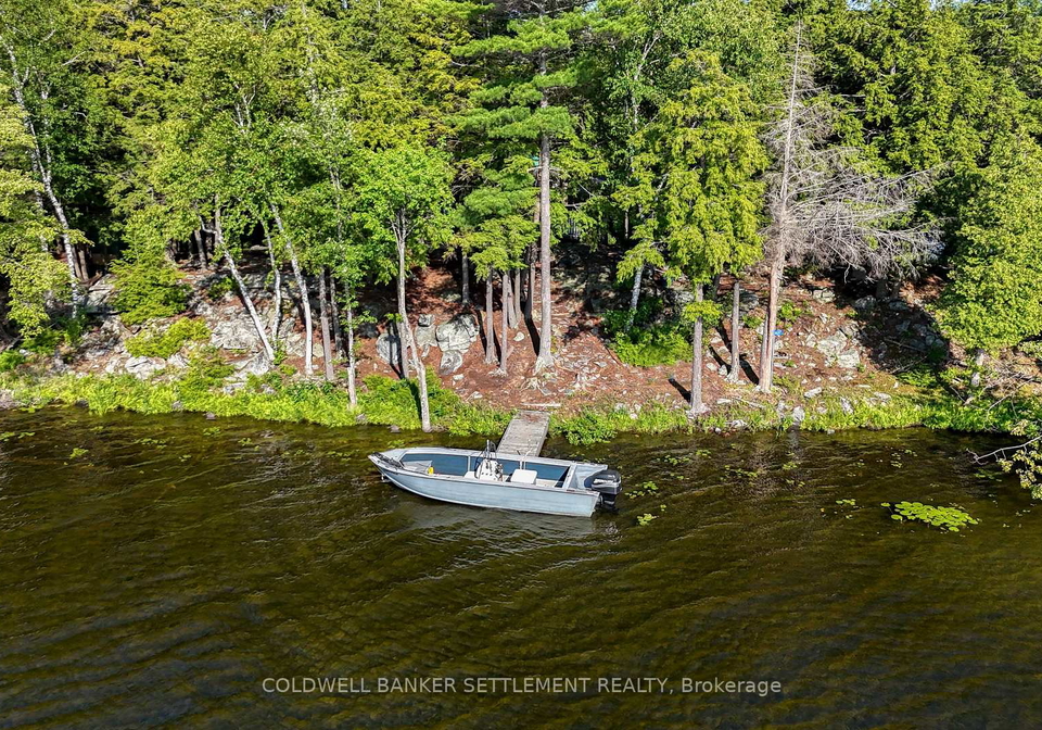 635-island-l-island-frontenac-ontario-x13553536