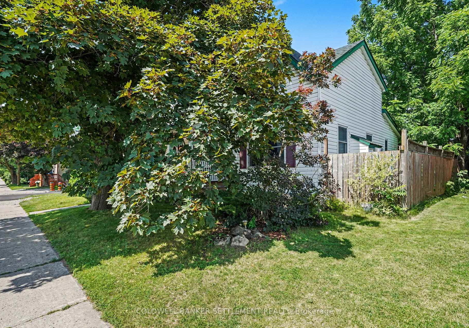 217-gore-street-e-perth-ontario-x13553576