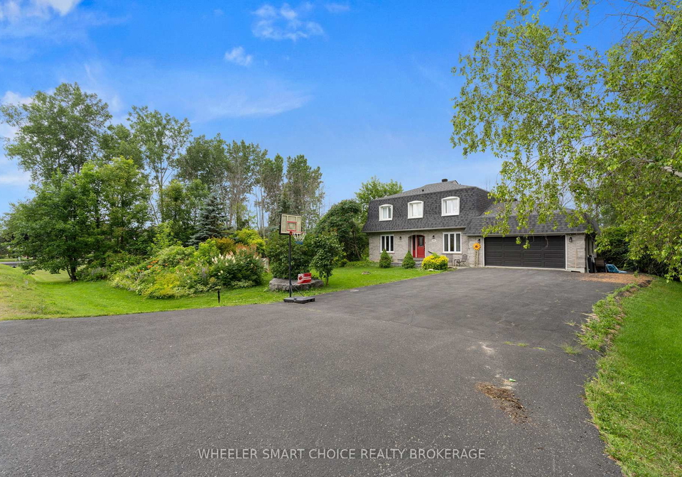 7-loyalist-crescent-south-stormont-ontario-x13553998