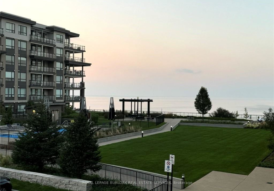 10-esplanade-lane-grimsby-ontario-x13554168
