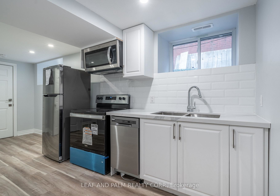 423huron-street-niagara-falls-ontario-x13554314