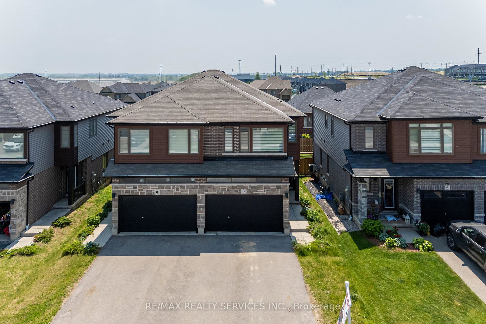 7-baker-lane-brant-ontario-x13554466