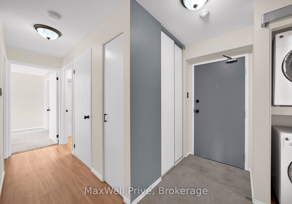 250-brittany-drive-ottawa-ontario-x13554480
