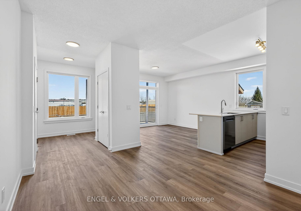 132-stardust-private-ottawa-ontario-x13554624