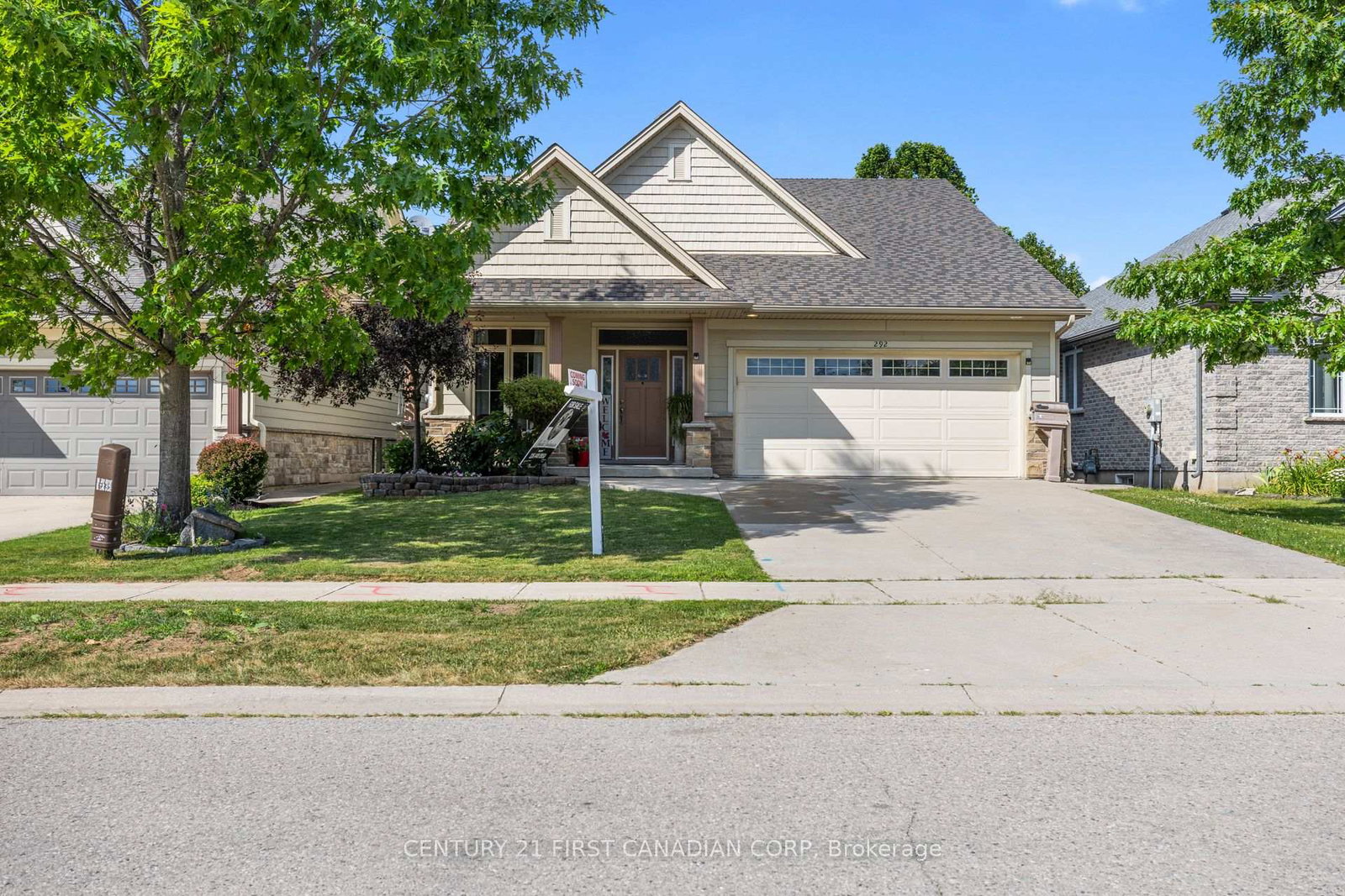 292-walnut-street-lucan-biddulph-ontario-x13555142