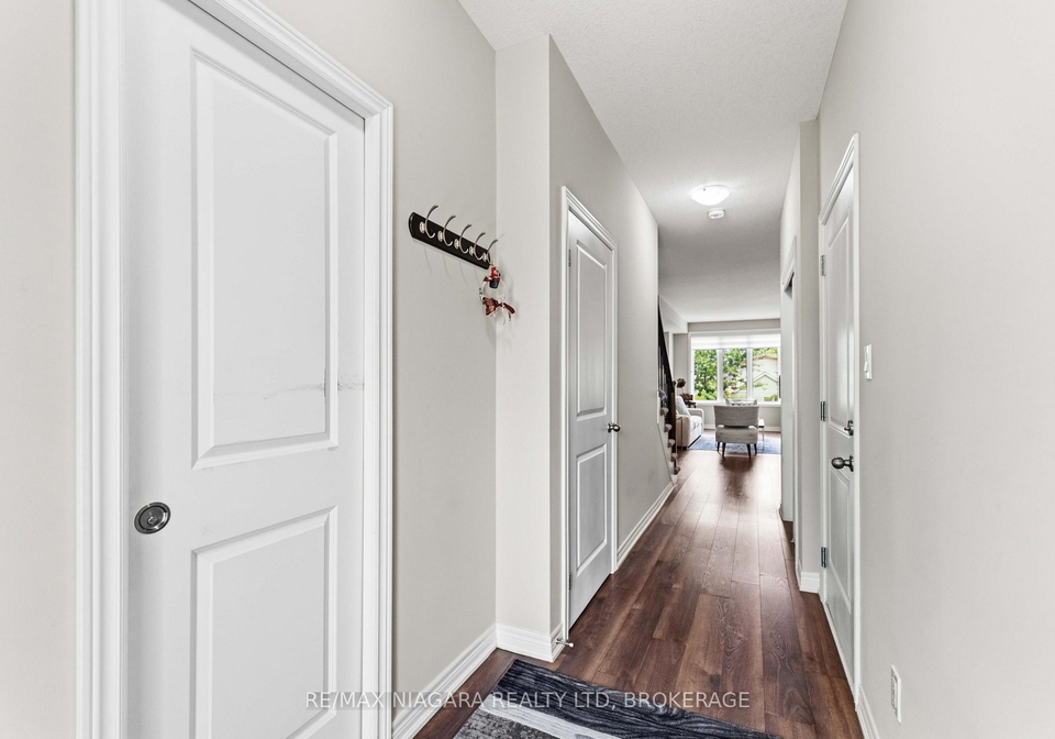 23b-bloomfield-avenue-st-catharines-ontario-x13555298