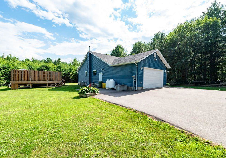 48-plum-tree-lane-petawawa-ontario-x13555304