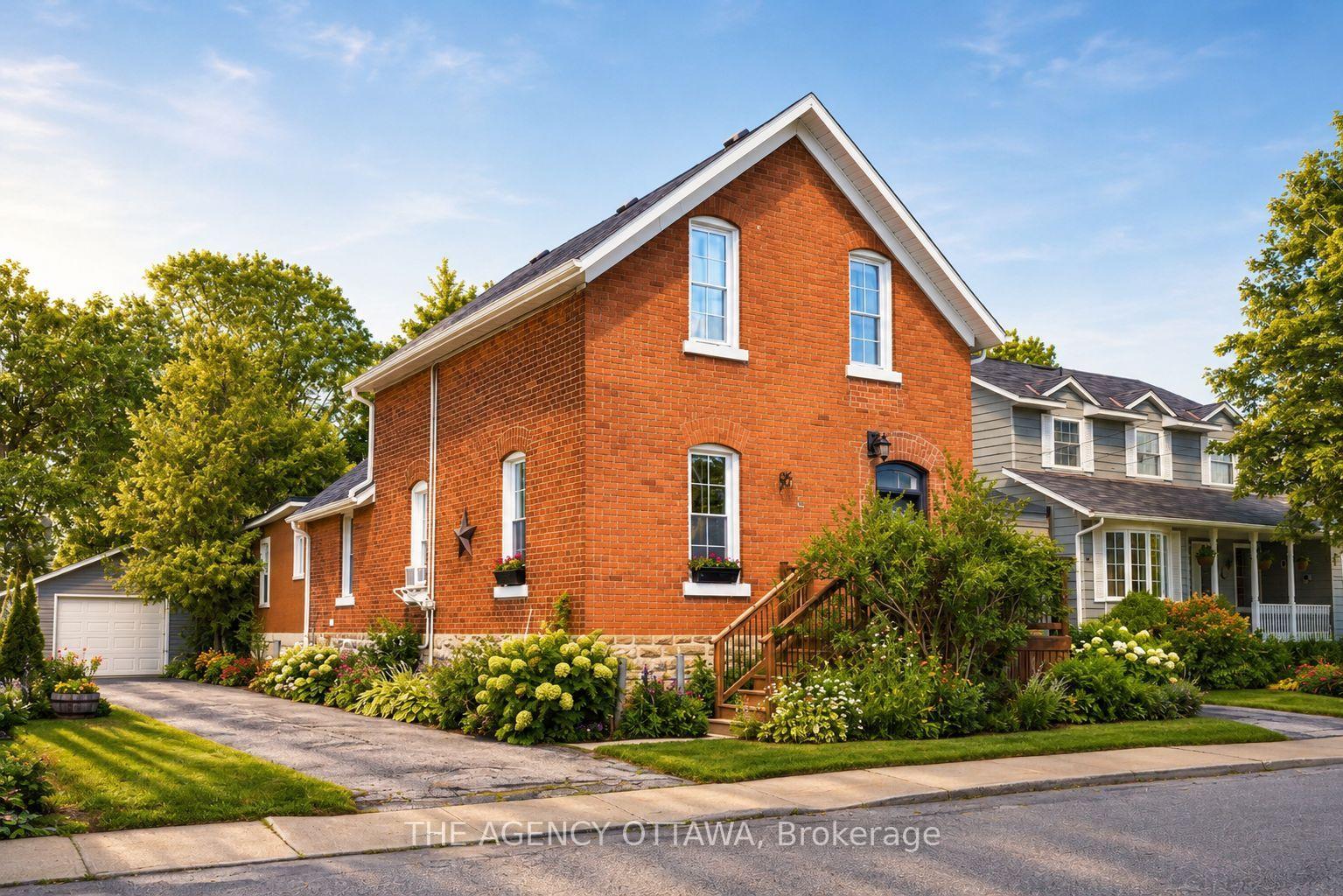 33-napoleon-street-carleton-place-ontario-x13555578