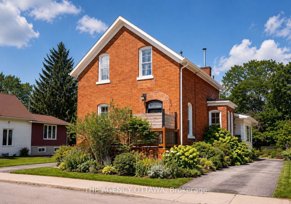 33-napoleon-street-carleton-place-ontario-x13555578