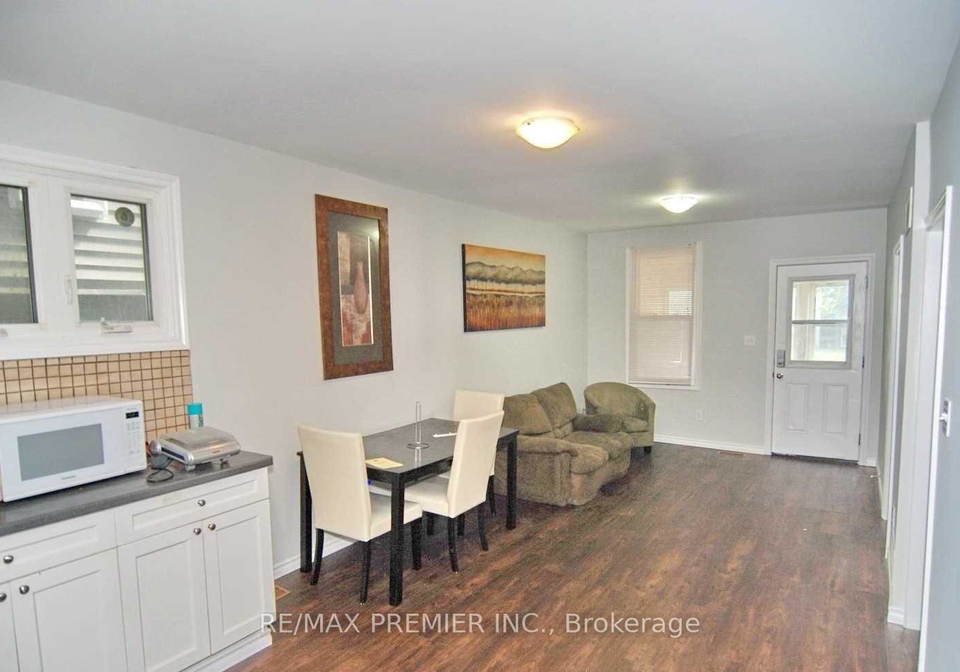 3588-sandwich-street-windsor-ontario-x13555824