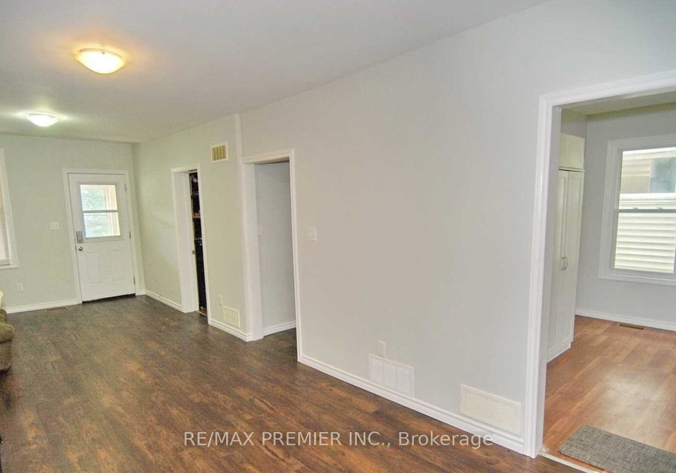 3588-sandwich-street-windsor-ontario-x13555824