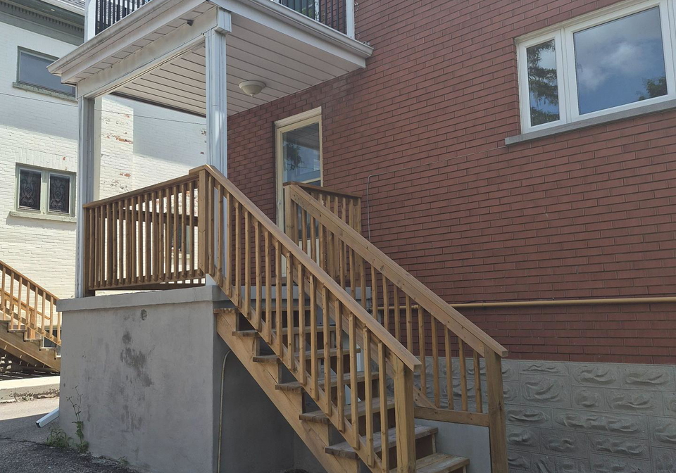 132-allen-street-e-waterloo-ontario-x13555892