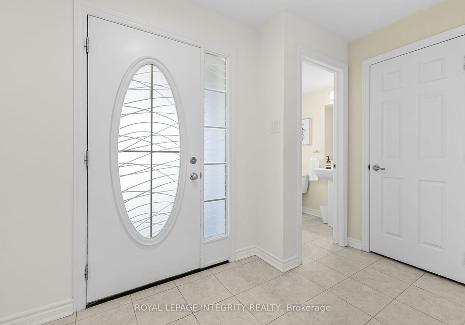 1002-laburnum-walk-kanata-ontario-x13555908