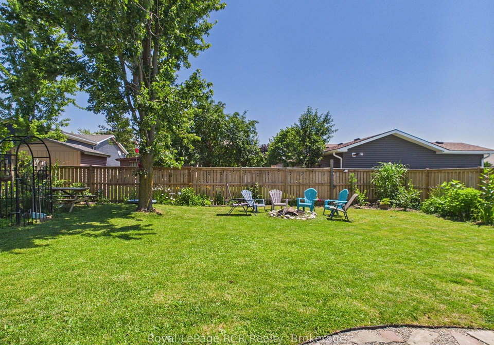 892-brownell-drive-kincardine-ontario-x13555998