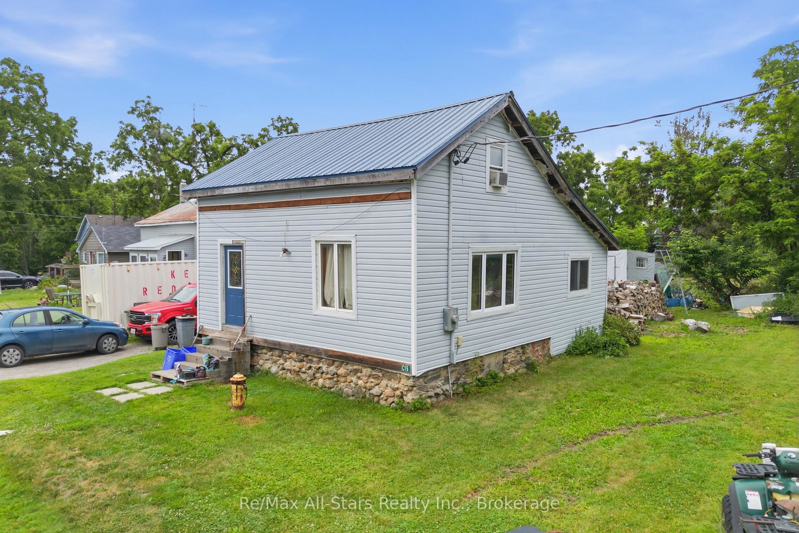19-christopher-street-kawartha-lakes-ontario-x13556034