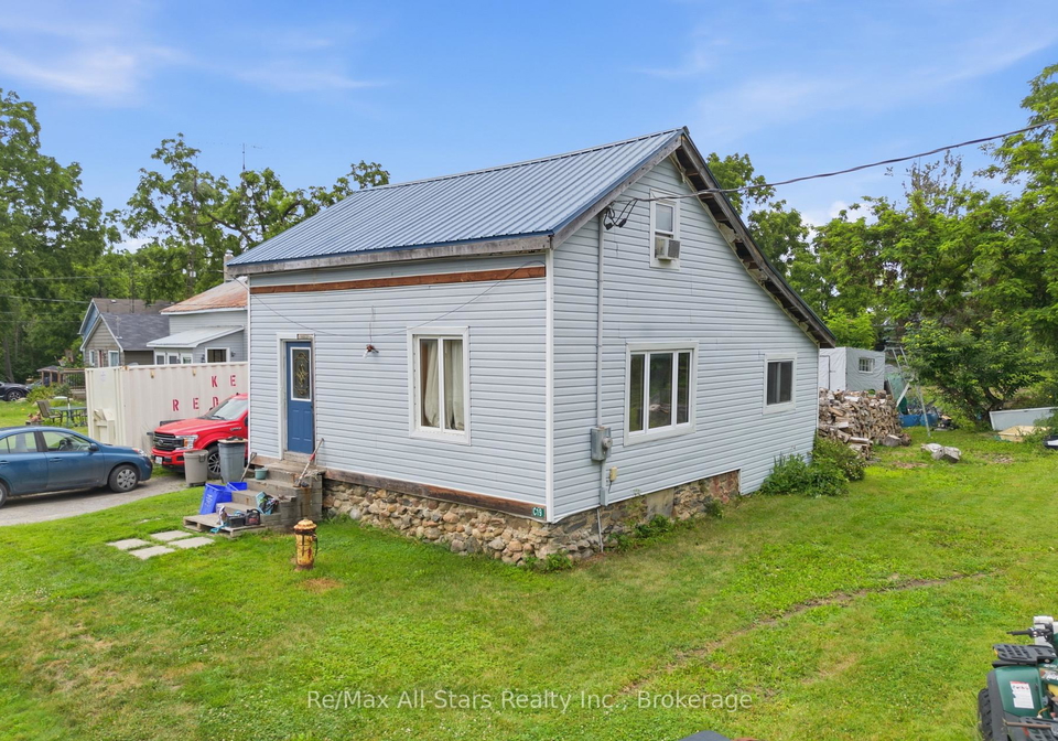 19-christopher-street-kawartha-lakes-ontario-x13556034