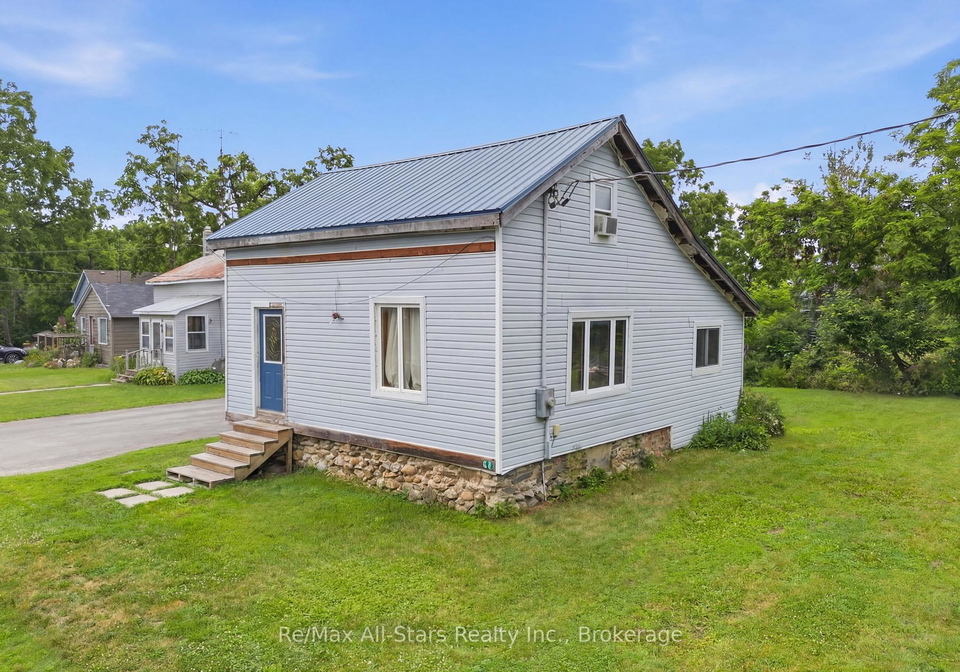 19-christopher-street-kawartha-lakes-ontario-x13556034