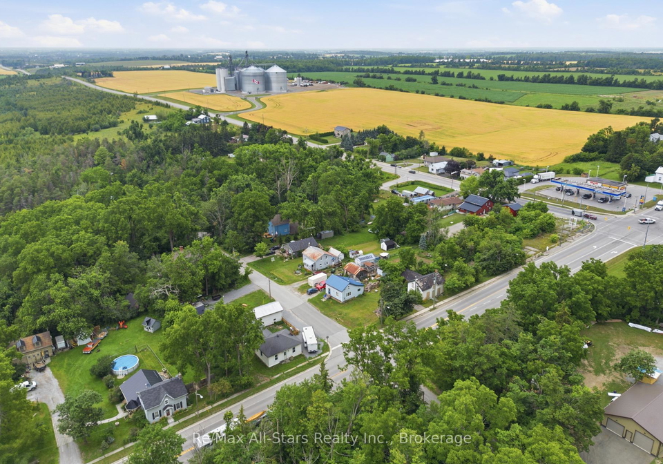 19-christopher-street-kawartha-lakes-ontario-x13556034