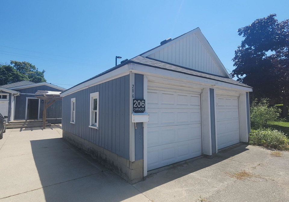 206-caradoc-street-s-strathroy-caradoc-ontario-x13556272