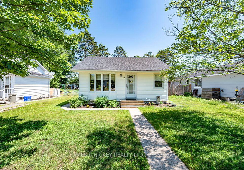 15-summit-street-deep-river-ontario-x13556416
