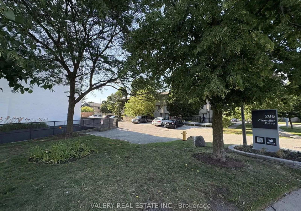 286-chandler-drive-kitchener-ontario-x13556520