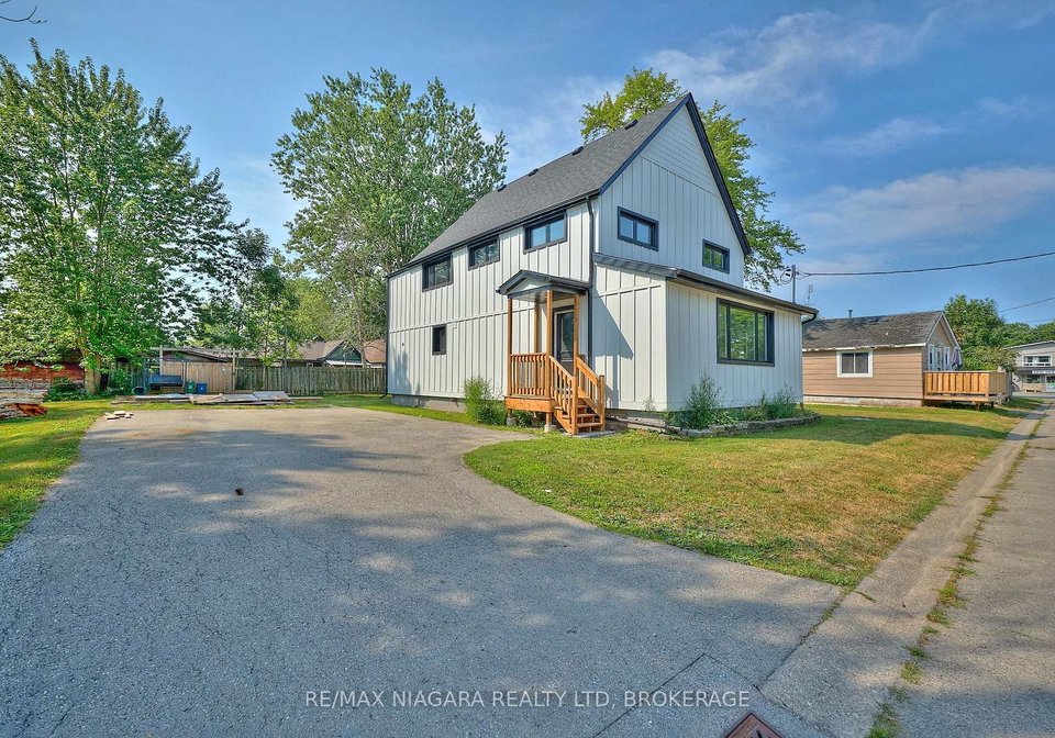 19-maccabee-avenue-fort-erie-ontario-x13556538