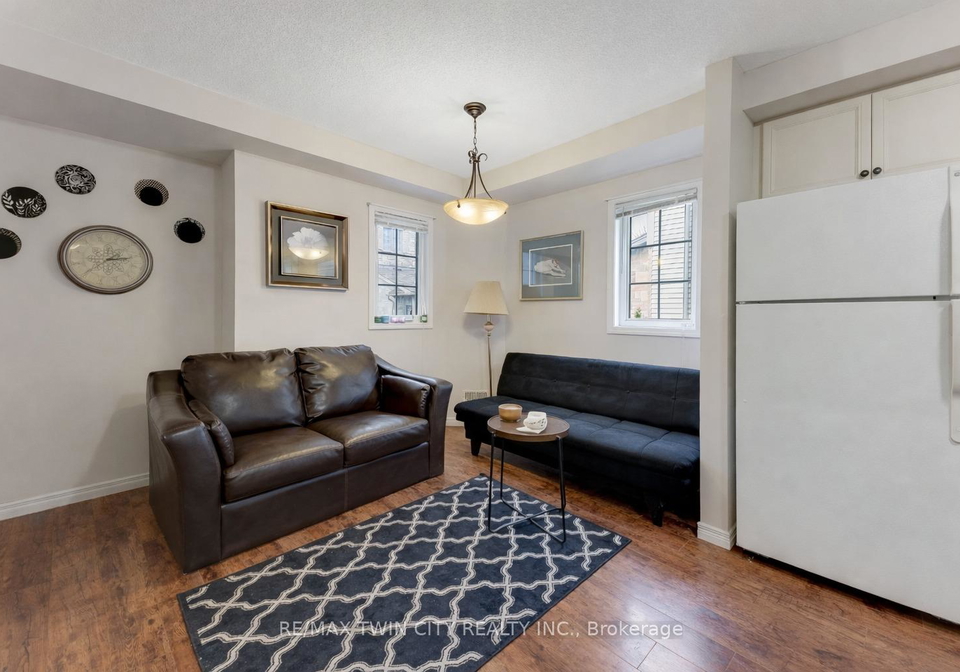 931-glasgow-street-kitchener-ontario-x13556632