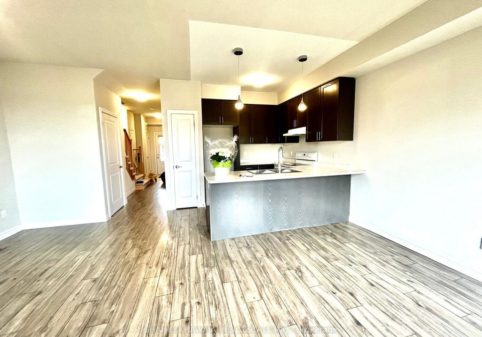 24-mockingbird-lane-hamilton-ontario-x13556634