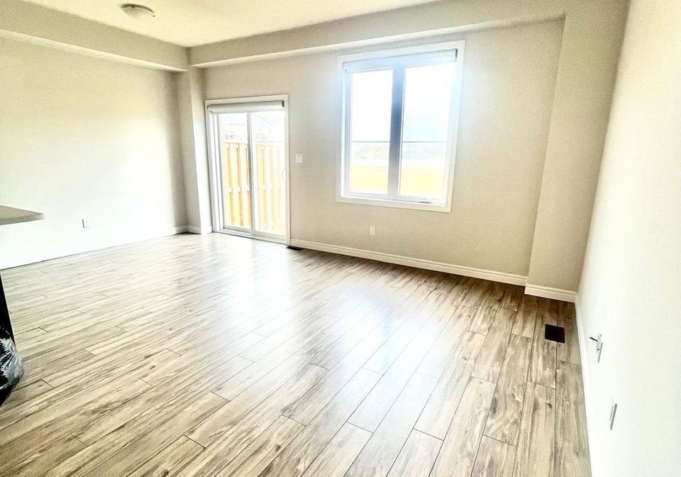 24-mockingbird-lane-hamilton-ontario-x13556634