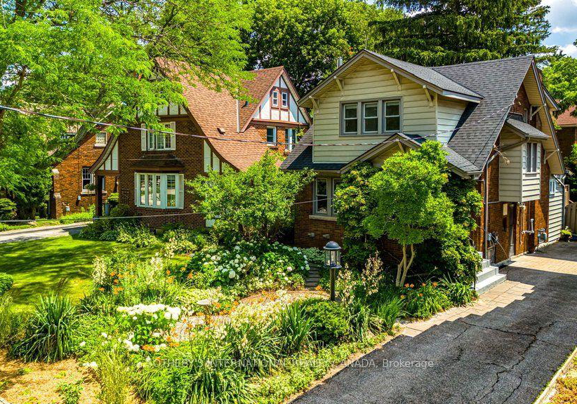 100-dalewood-crescent-hamilton-ontario-x13557158