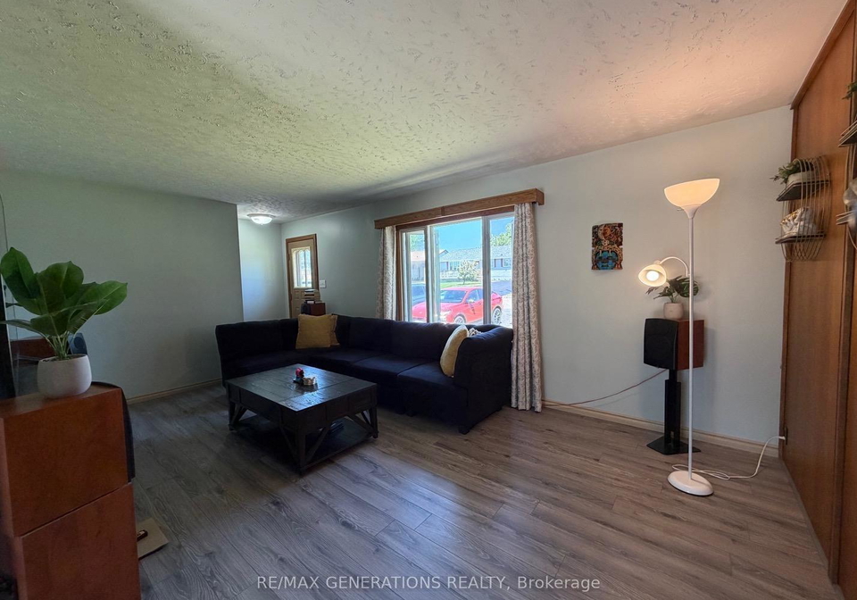 82-lakeview-drive-terrace-bay-ontario-x13557166