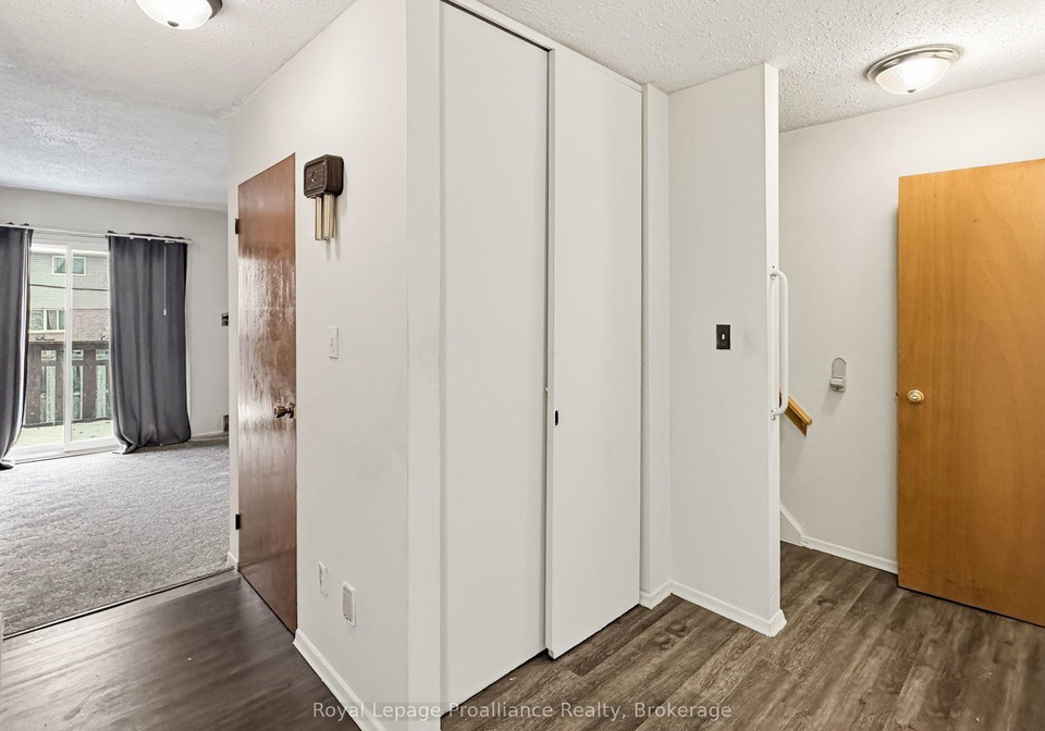 7-tiffany-place-quinte-west-ontario-x13557168