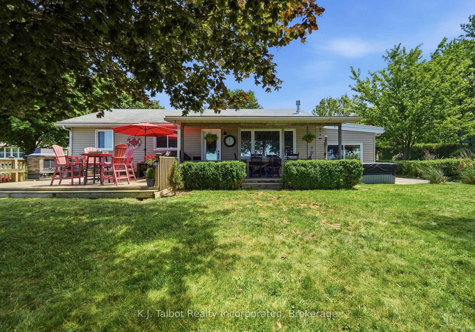 72163-lakeshore-drive-n-bluewater-ontario-x13557188
