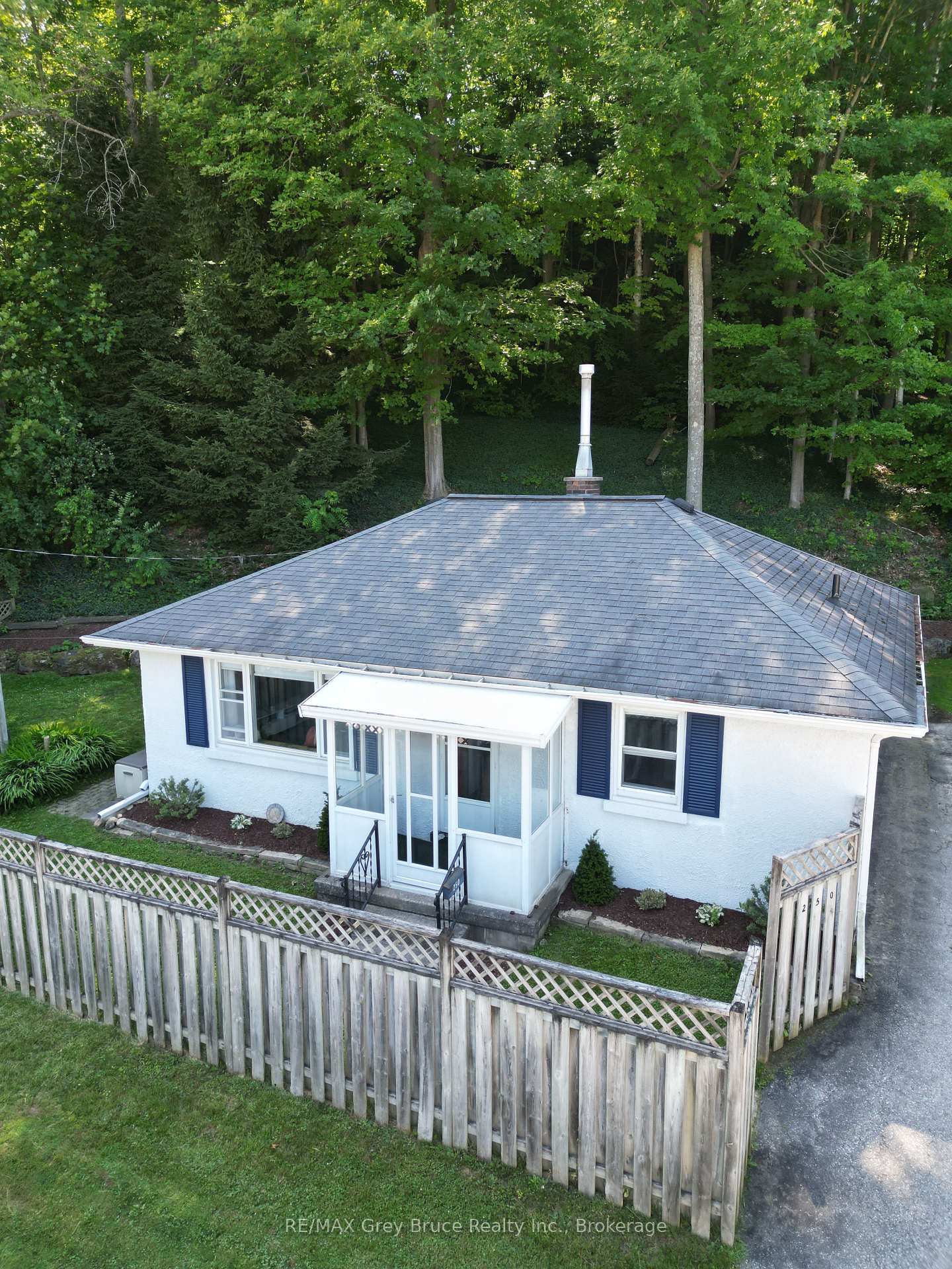 250-2nd-avenue-e-owen-sound-ontario-x13557190