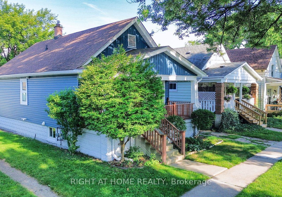 114-n-college-avenue-sarnia-ontario-x13557370