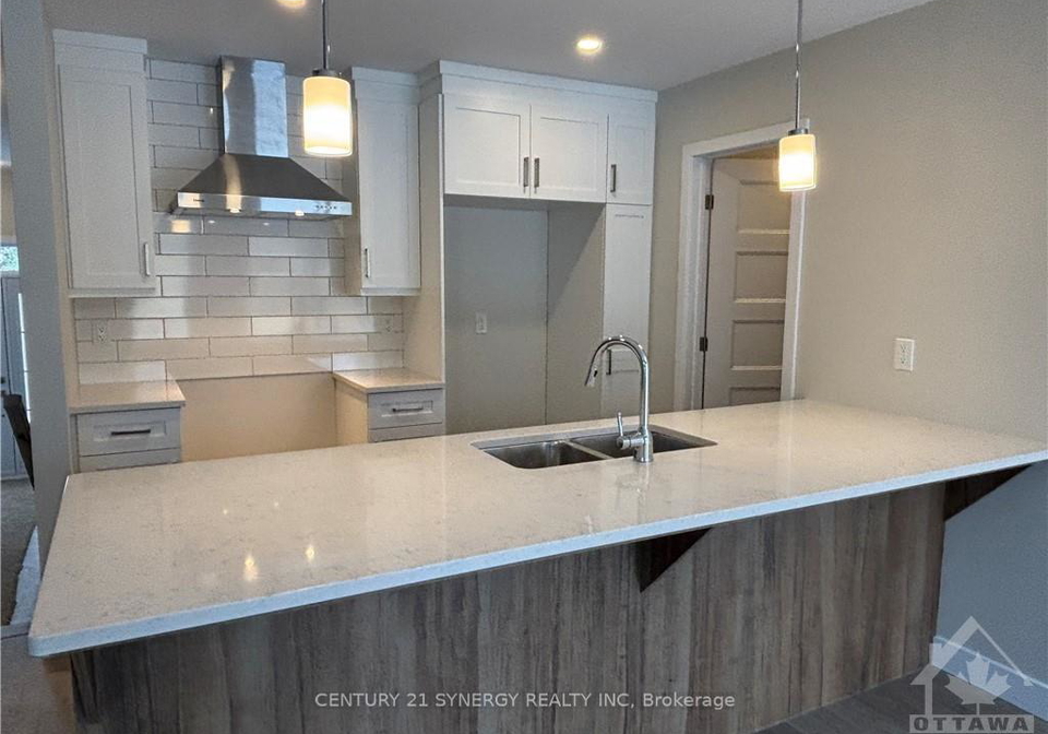 13-second-street-north-stormont-ontario-x13557454
