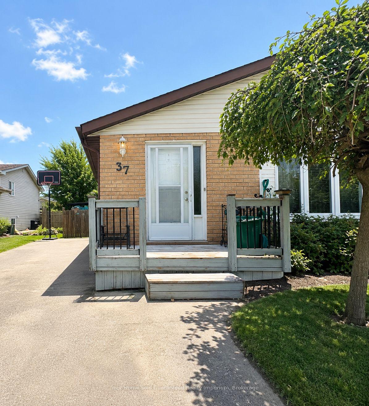 37-mayfair-drive-welland-ontario-x13557532