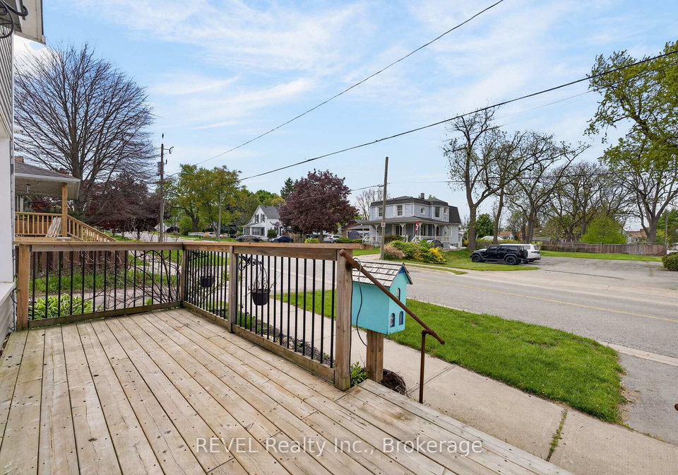 15-phipps-street-fort-erie-ontario-x13557544