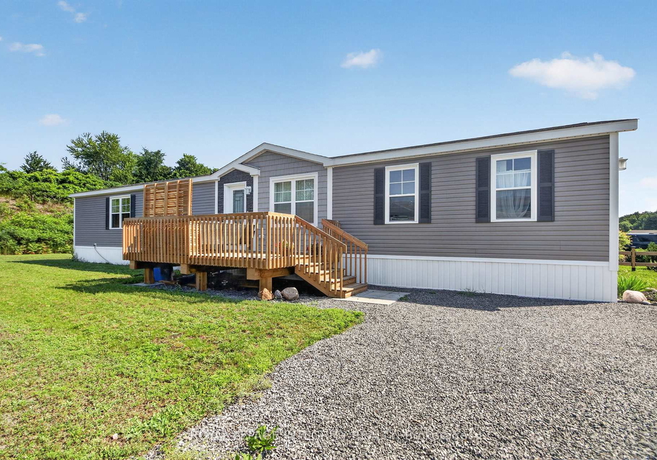 6709-chris-tierney-private-ottawa-ontario-x13557578