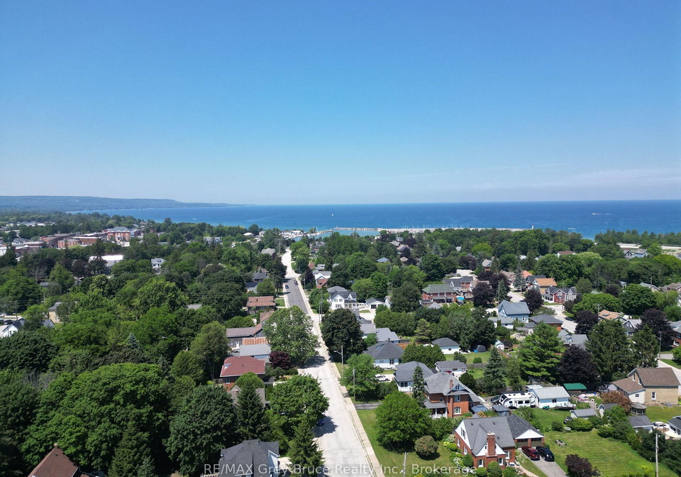 216218-denmark-street-meaford-ontario-x13557618