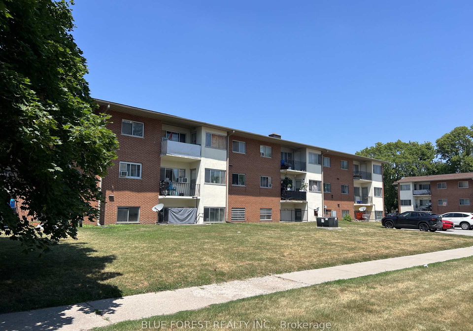 1170-hamilton-road-london-east-ontario-x13558034