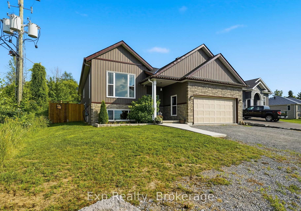 818-palace-road-greater-napanee-ontario-x13558250