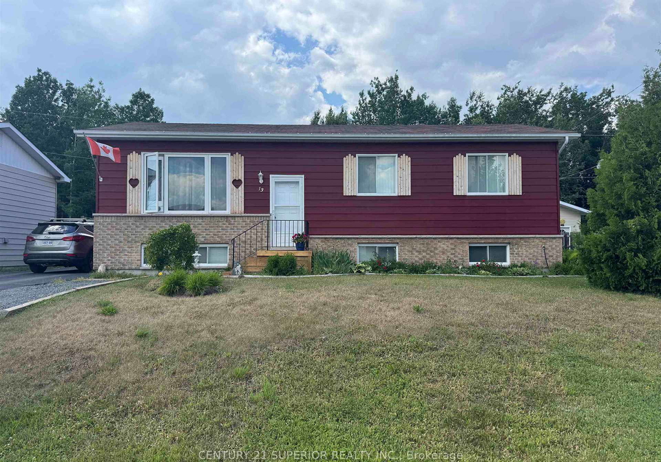 13-moose-drive-manitouwadge-ontario-x13558326