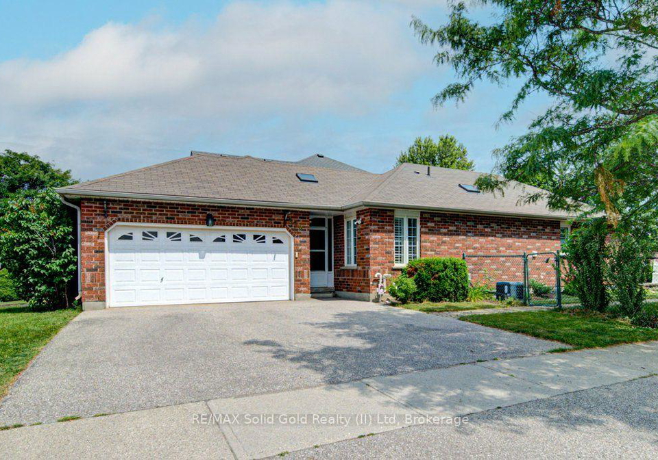 330-lake-louise-boulevard-waterloo-ontario-x13558330