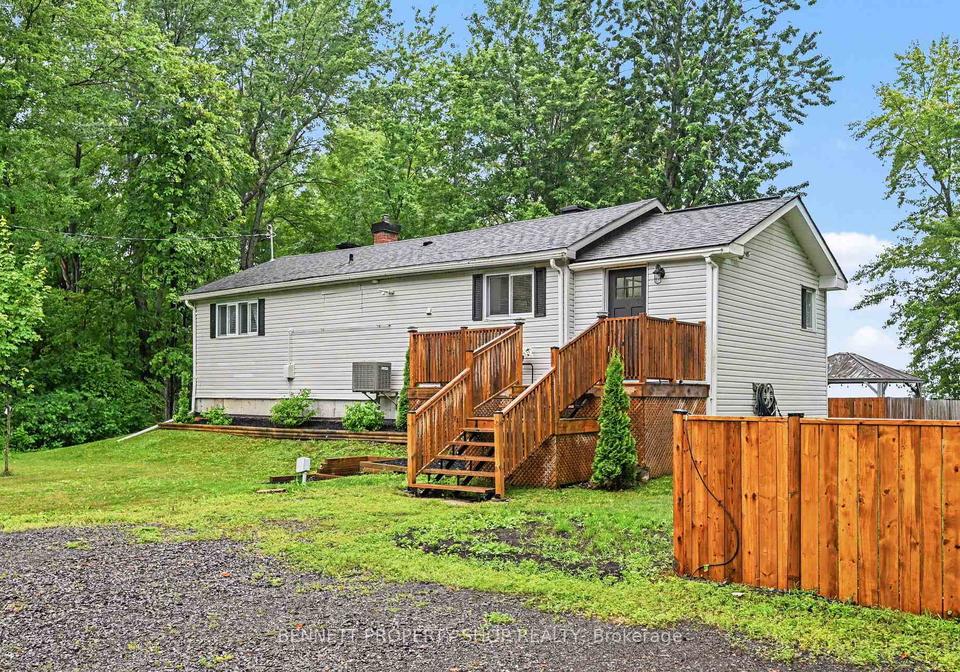 102-moorhead-drive-ottawa-ontario-x13558572
